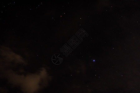 天上的云和星星在附近艺术黑暗黑色星云星系宇宙行星墙纸天文学星座图片