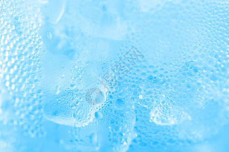 水滴苏打冰烘焙背景清新凉爽冰蓝色质感选择性聚焦玻璃茶点水晶冷藏宏观季节气泡磨砂下雪窗户图片