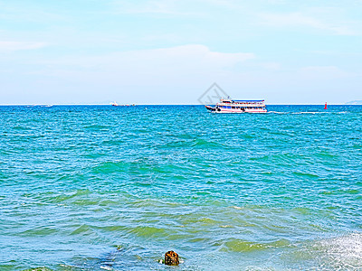 暴风暴潮 小船浪也会破坏岩石支撑悬崖天空旅行海岸线风暴艺术气质热带图片