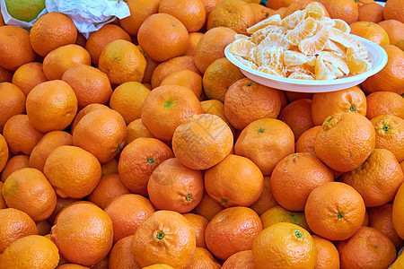 供在市场上销售的坦吉林水果商饮食店铺杂货店蔬菜橘子水果叶子果汁橙子图片