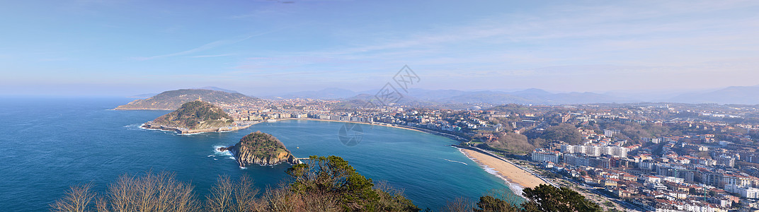 从伊格尔多山看到拉康查湾外耳节日国家海洋海岸旅游全景海滩景观地标图片