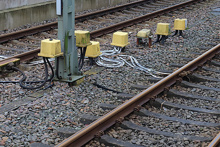 铁路多轨道 内地一个火车站有交接点旅行金属曲目平台小路运输线条火车运动铁轨图片