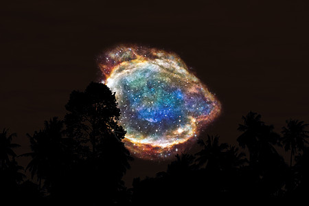 夜云日落时的模糊星云 天空环影树星云爬坡植物科学天空宇宙轨道行星星系星星图片