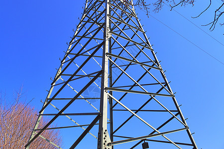 近视大电力铁塔的 将电力输送到工具天线金属活力天空电缆电气工程电压工业图片