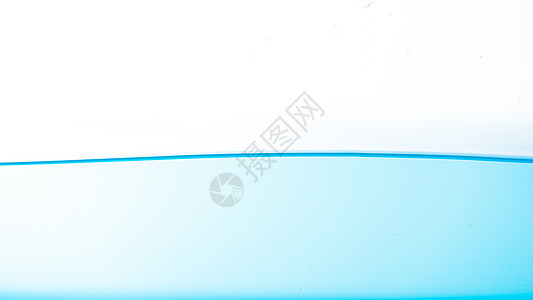 白色背景上孤立的水溅和波纹流动水滴宏观海浪圆圈气泡运动插图环境飞溅图片