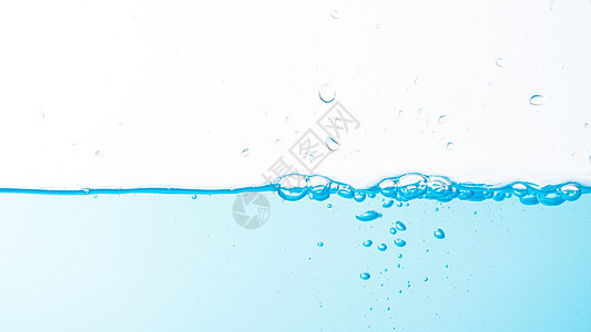 白色背景上孤立的水溅和波纹圆圈气泡水滴海浪活力宏观流动环境液体飞溅图片