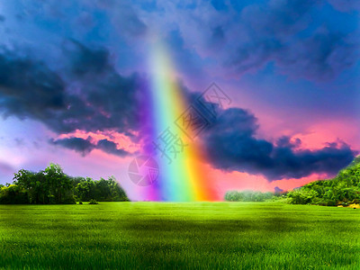 场中彩虹的微光云图片