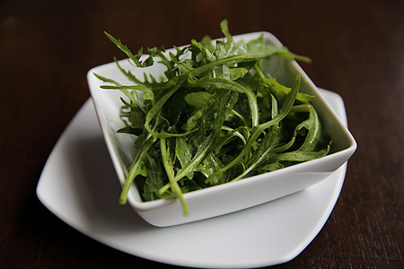 木本火箭沙拉植物叶子美食蔬菜盘子食物饮食树叶营养图片