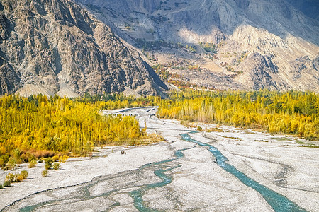 秋天斯卡尔杜自然景观 巴基斯坦吉尔吉特·巴尔蒂斯坦图片