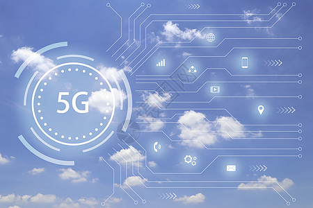 蓝天背景下带有通信符号的 5G 网络图片