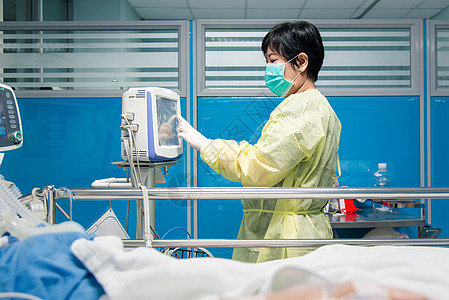 住院病床上的医生医疗护理病人静脉流感女士情况生活诊所虚拟现实医师老年监视器图片
