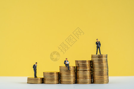 关于投资战略的商机模式思维 商业模式模型男人工作经济收益金子储蓄套装硬币预算成功图片