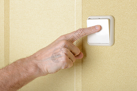 开灯男人手指电气安全服务按钮塑料白色正方形技术图片