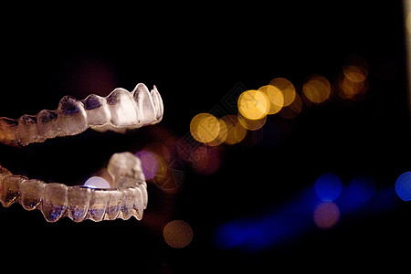 采用透明牙科牙牙牙调整法 以纠正牙齿对口情况矫正保留者外科医疗健康塑料支撑手术牙医固定器图片