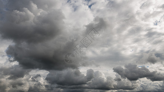 戏剧多云的天空灰色季节气象天堂气氛环境场景下雨天气戏剧性图片