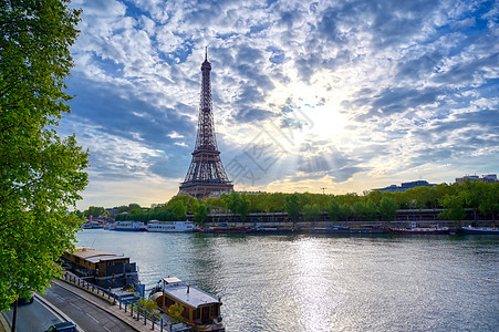 法国巴黎埃菲尔铁塔全景旅游建筑学建筑景观铁塔旅行城市天际历史性图片