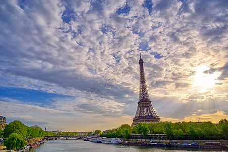 法国巴黎埃菲尔铁塔地标假期建筑学天际旅游旅行全景首都铁塔建筑图片