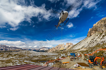 用于救援行动的直升机 也用于运送解剖设备预防运输航空旅游远足高山材料建筑天线远足者图片