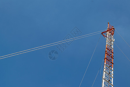 天线细胞塔细胞广播建造网络电话框架信号全球天空金属图片