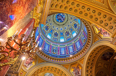 匈牙利布达佩斯圣史蒂芬大教堂St Stephens Cathedral旅行首都宗教艺术信仰圆顶观光教会建筑城市图片