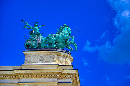 匈牙利布达佩斯千年古迹匈牙利布达佩斯雕像旅游首都英雄建筑学纪念馆历史性城市雕塑纪念碑图片