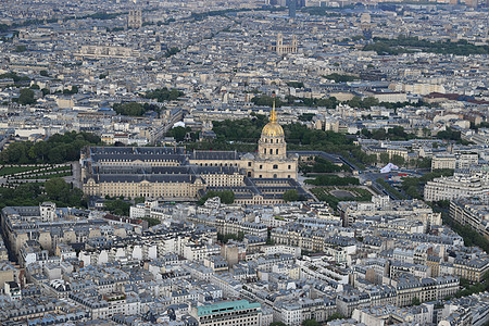 从法国埃菲尔铁塔对巴黎的空中观察吸引力纪念碑旅行地标假期全景历史性天线天空公园图片