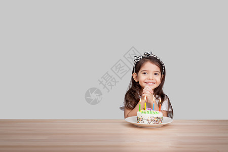 可爱的女孩在生日那天许个愿 生日快乐背景 卡片 传单 海报 标志 横幅 网页 明信片 邀请函的问候语背景 文本 类型 报价的抽象图片