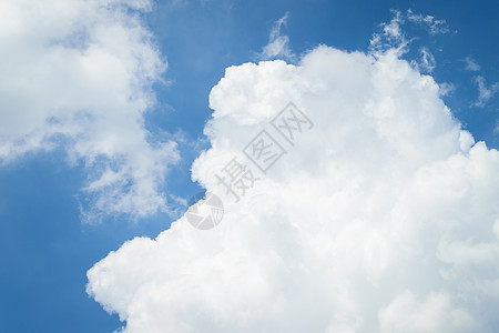 蓝天云场景云景风景天气空气天堂太阳活力自由蓝色图片