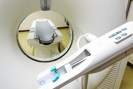 a 计算机断层摄影(CT)和对比度介质注射器图片
