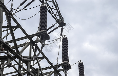 近视大电力铁塔的 将电力输送到电源金属框架电压环境配电传播工程建造发电机图片