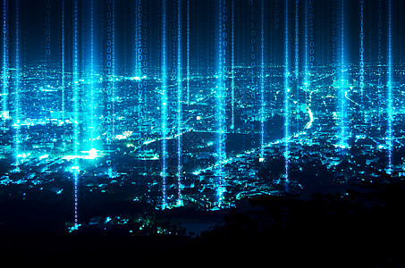 在夜蓝城市后方的 抽象光束和数字信号数据网络互联网战略城市社会购物解决方案旅行电子图片