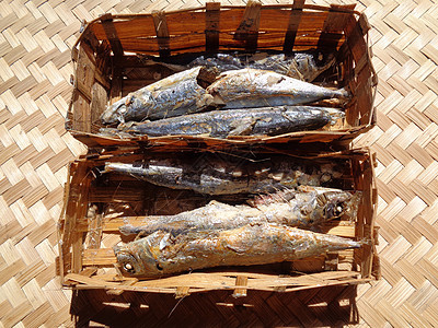 是来自Iindonesia的Pekalongan传统食物之一 Pindonesia保护鱼类咸鱼热带农村烹饪钓鱼海滩美食盐渍市场营图片