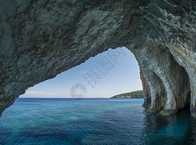Zakhynthos岛的蓝洞穴蓝色石头全景悬崖美丽季节岩石编队风景海景图片