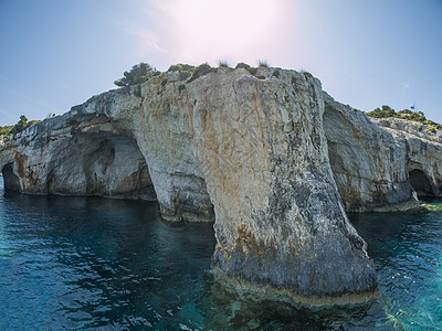 Zakhynthos岛的蓝洞穴孤独旅行季节液体场景编队全景洞穴风景悬崖图片