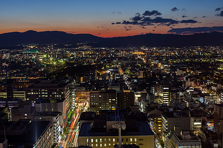 城市景色多彩的夜景天际摩天大楼天空场景市中心游客吸引力旅行关爱景观图片