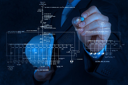 工程师绘制电子单线示意图图片
