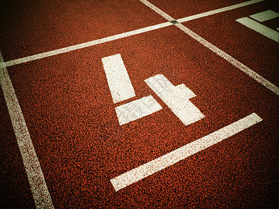 四号 红色橡皮赛车的白轨数马场竞技场竞赛运动员操场运动大学跑步橙子曲线图片