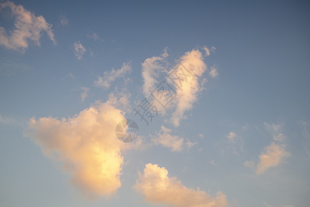 天空中多彩的云金子气氛橙子温泉黄色云景天气墙纸日落戏剧性图片