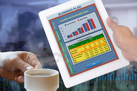 在数字平板电脑上显示业务计划数据销售战略生长成功工作金融技术统计商业图片