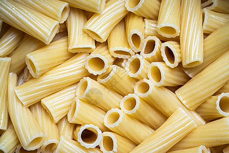 黄色意大利菜在锅里煮了意大利面面条餐厅美食饮食食物食谱小麦烹饪营养厨房图片