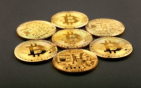 黑比特币的金比特币经济矿业桌子银行业硬币电子金融团体投资现金图片