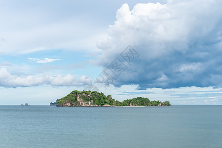 热带自然在夏蓝天空中清洁海滩和岛屿海浪蓝色墙纸假期天堂太阳地平线辉光海洋晴天图片