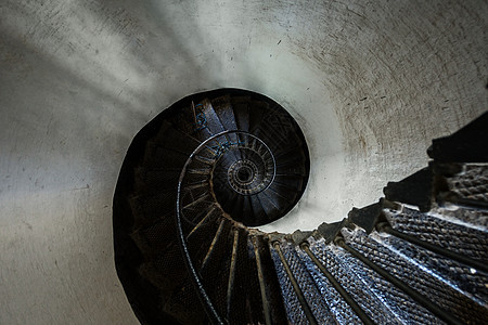 螺旋楼梯向上建筑圆形栏杆漩涡楼梯间黑色圆圈建筑学图片