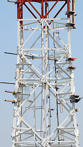 电讯塔特写信号广播蓝色电话收音机车站天线城市发射机盘子图片