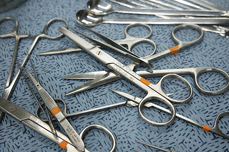 外科手术不育医疗器械的近视工具钳子乐器操作治疗桌子手术室实验室剪刀切口图片