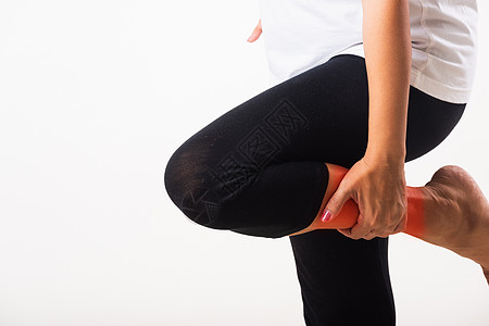 女人的膝盖疼痛 用手握膝关节风湿身体肌肉锻炼伤害女士按摩治疗肌腱女性图片