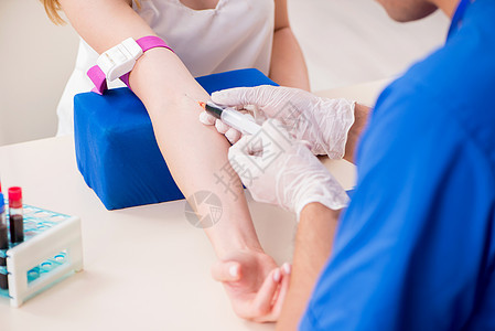 接受验血采样的年轻病人人数实验室贮存护士手套诊所样本医院检查药品外科图片