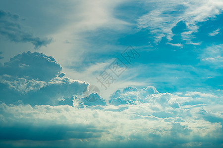 天空和白云 蓝天和白毛乌云图片