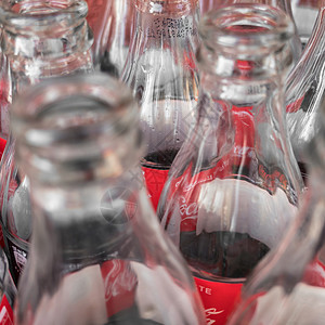 古柯可口可乐瓶团体茶点营销饮料古柯生产贮存工厂玻璃可乐图片