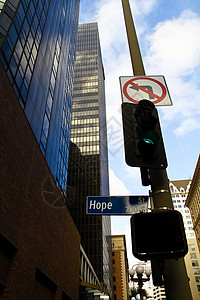 洛杉矶市中心Hope街的街道标志房地产地标建筑学办公室城市财产建筑物交通土地商业图片